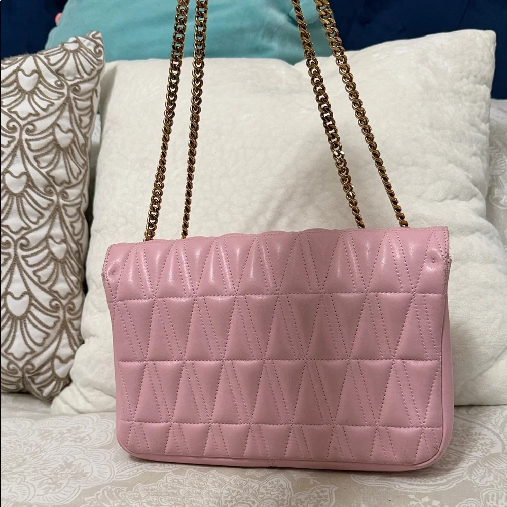 Versace Virtus Pink Quilted Crossbody Bag With Gold Chain - Picture 2 of 10